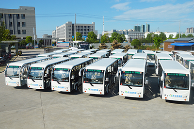 邢臺園博園案例電動觀光車合照